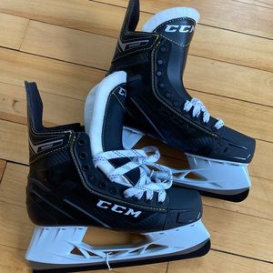 CCM Skates Mens 8.5